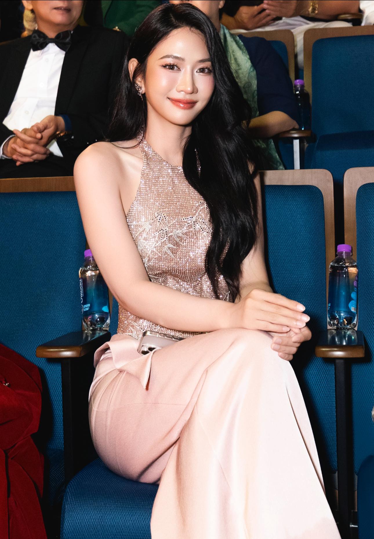 Nhan sắc của Lê Bống ngày càng thăng hạng