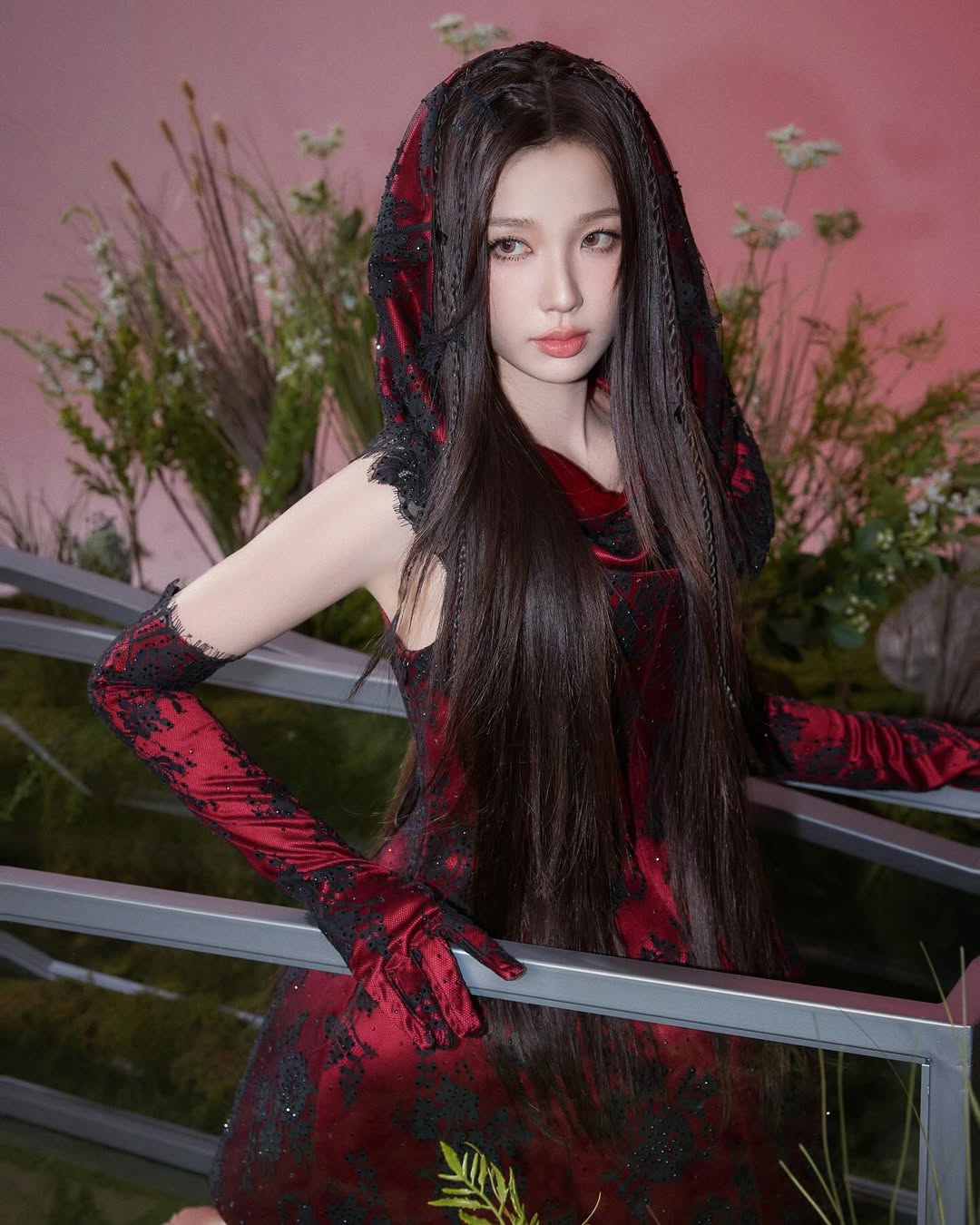 Ngu Thư Hân được truyền thông và khán giả ca ngợi là “ngọc nữ nhà giàu”