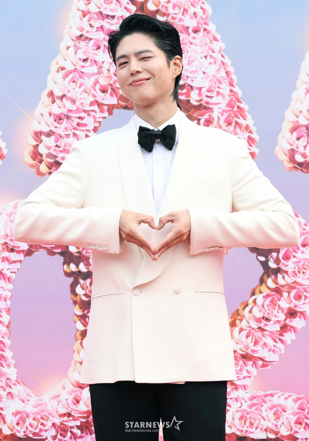 Park Bo Gum tỏa sáng tại AAA 2025