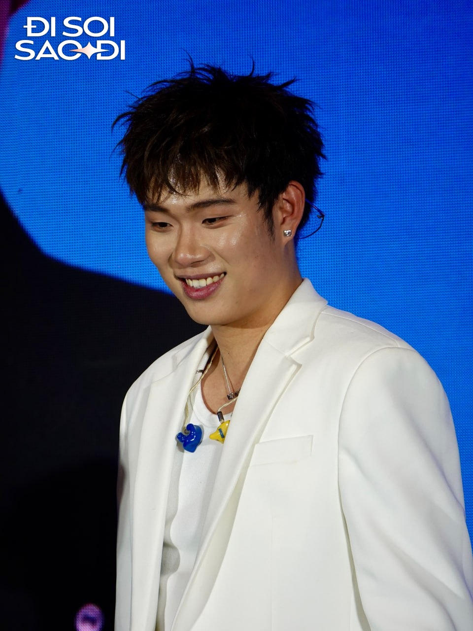 Dương Domic hậu tình tứ với Linh Ka ở Pháp: Làm đủ mọi cách để xoa dịu fan