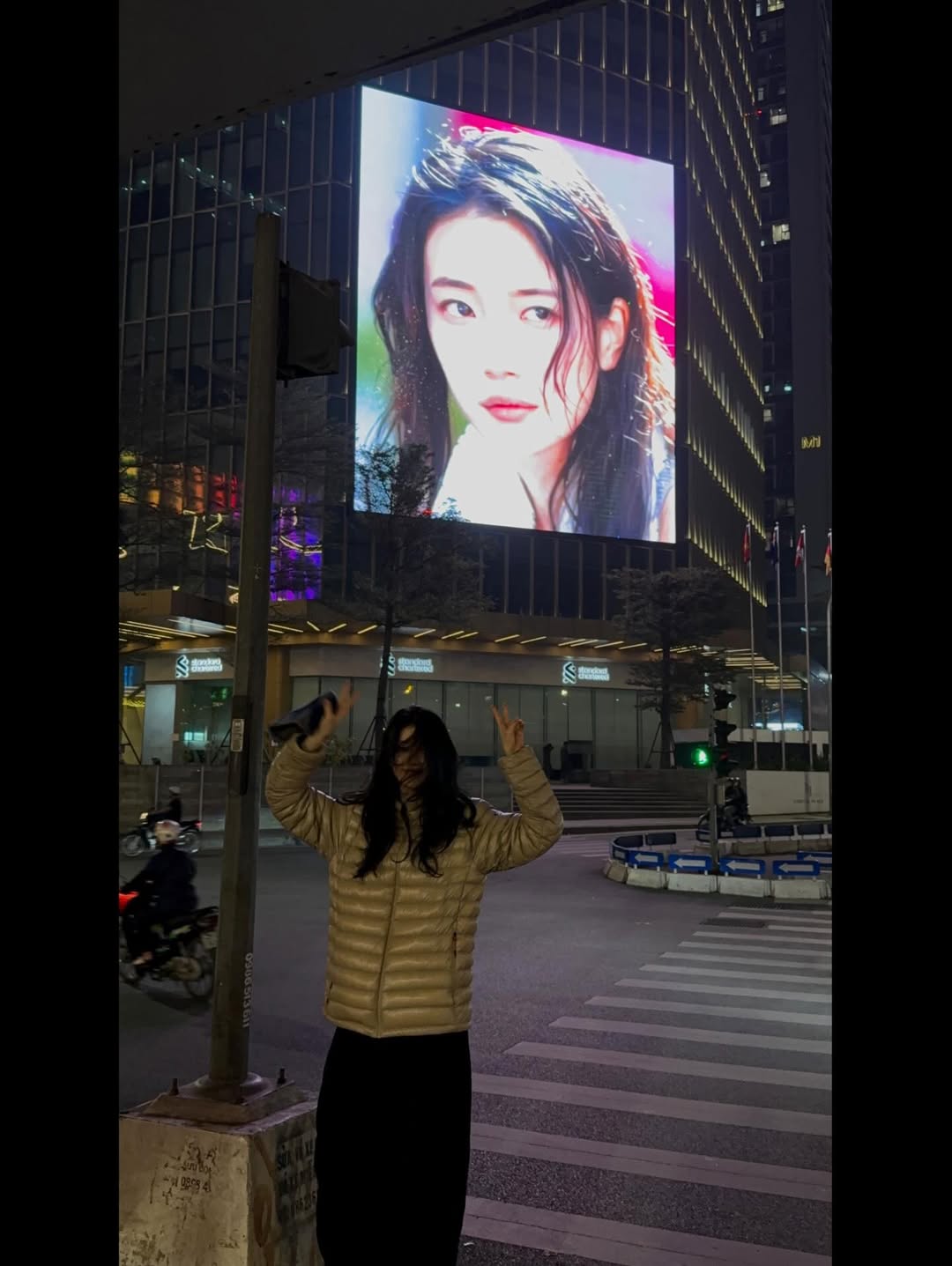 Điều này khiến fan Việt Nam nức lòng bởi Suzy đã biết đến tình cảm của fan và chọn cách đáp lại đầy ngọt ngào