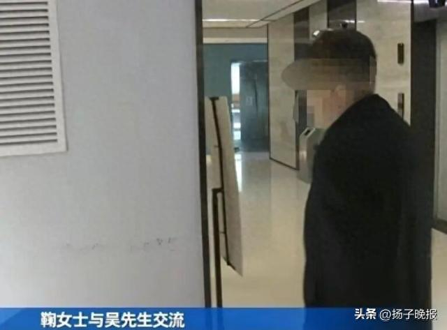 Người đàn ông trong vụ việc dường như sẵn sàng thách thức khách sạn