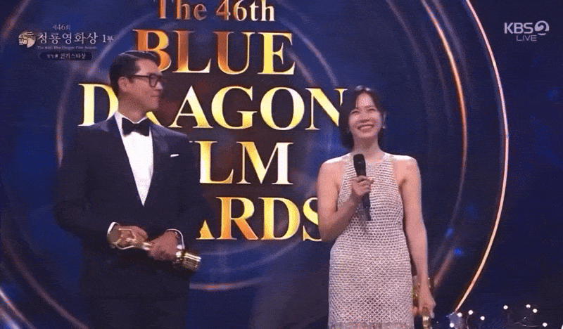 Hyun Bin - Son Ye Jin biến Rồng Xanh 2025 thành 1 đêm không thể quên