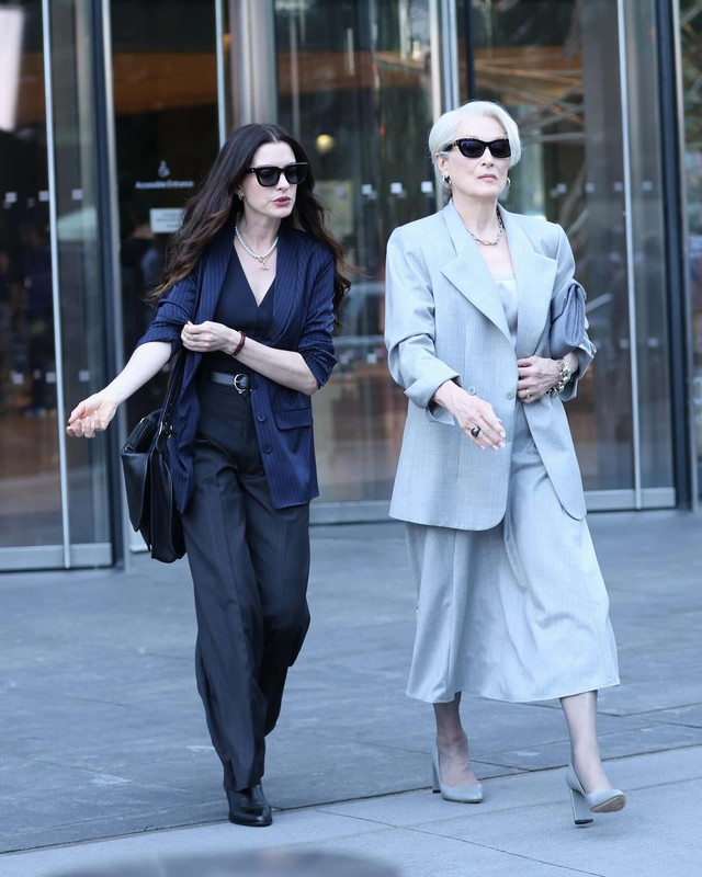 Tất nhiên, Anne Hathaway vẫn trưởng thành và sắc sảo hơn xưa, nhưng cách cô gìn giữ vẻ trẻ trung khiến cả Hollywood phải ngả mũ