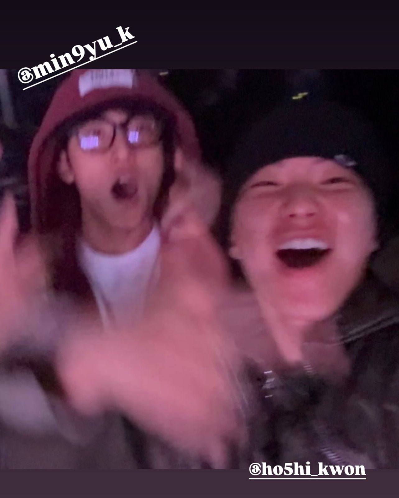 Hoshi và Mingyu chuẩn fanboy 