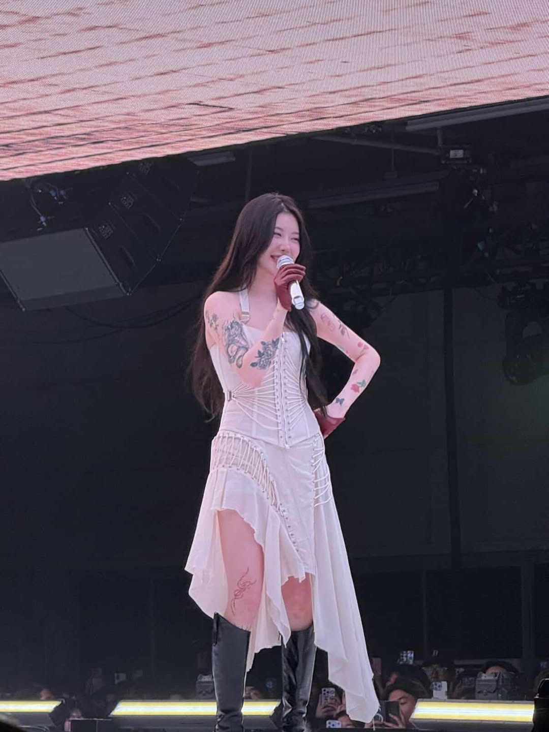 Công chúa bị lãng quên của Kpop: Đẹp đến mức nhìn bóng lưng cũng thấy 2 từ mỹ nhân, 12 năm liền chịu sự kìm hãm