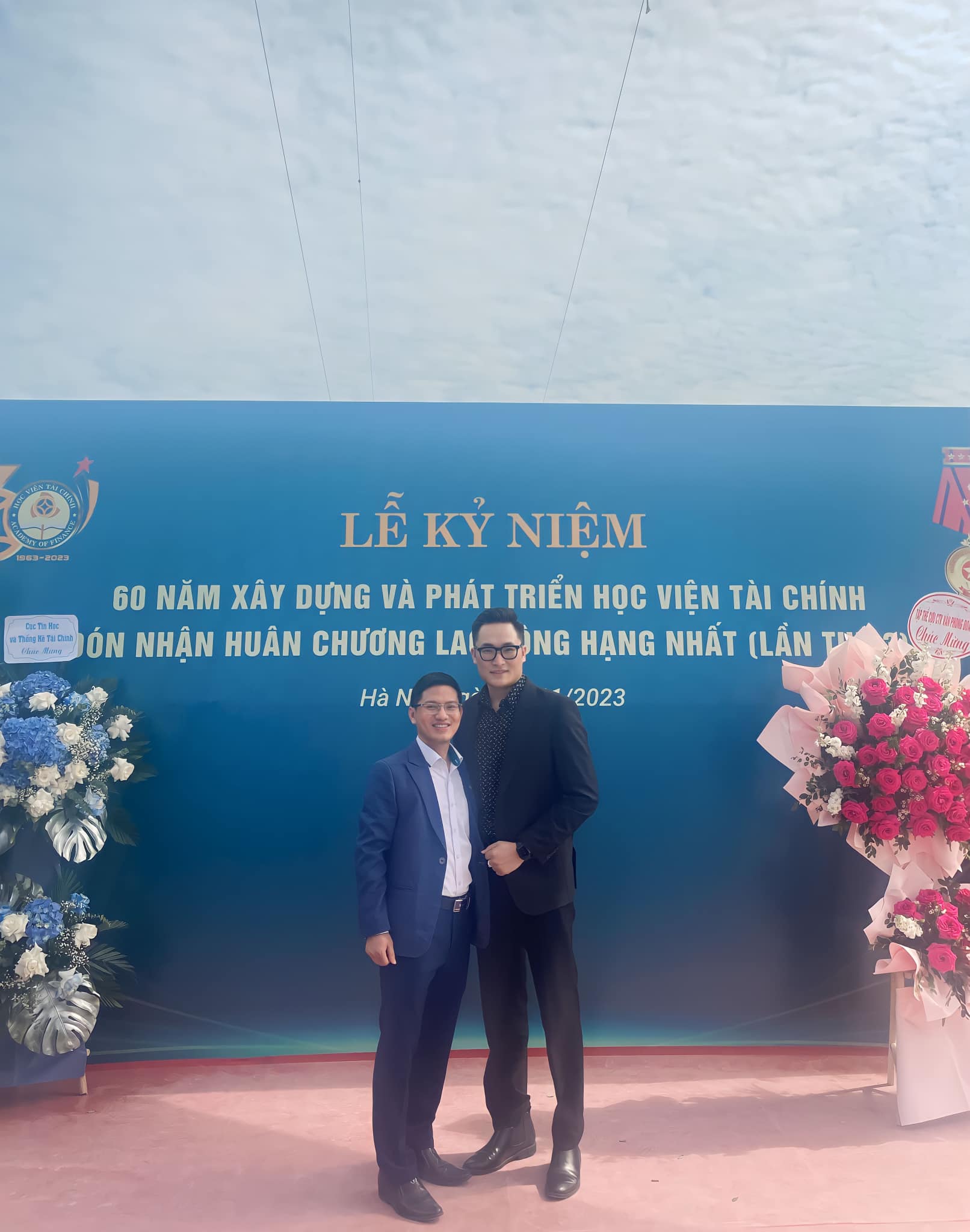 Tiến Đạt tham gia lễ kỷ niệm 60 năm thành lập Học viện Tài chính hồi năm 2023 (Ảnh: FBNV)