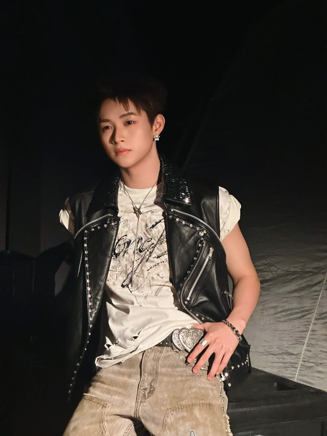 Bám sát phía sau LyHan là CONGB với hơn 187 nghìn lượt bình chọn (ảnh: Facebook nhân vật)