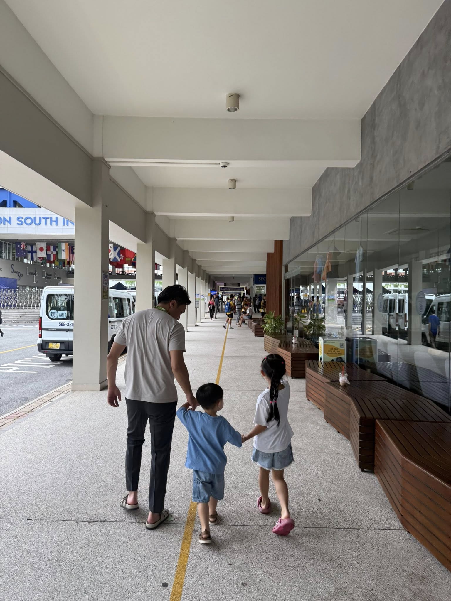 Dù bận rộn, anh vẫn dành thời gian để chăm sóc tổ ấm