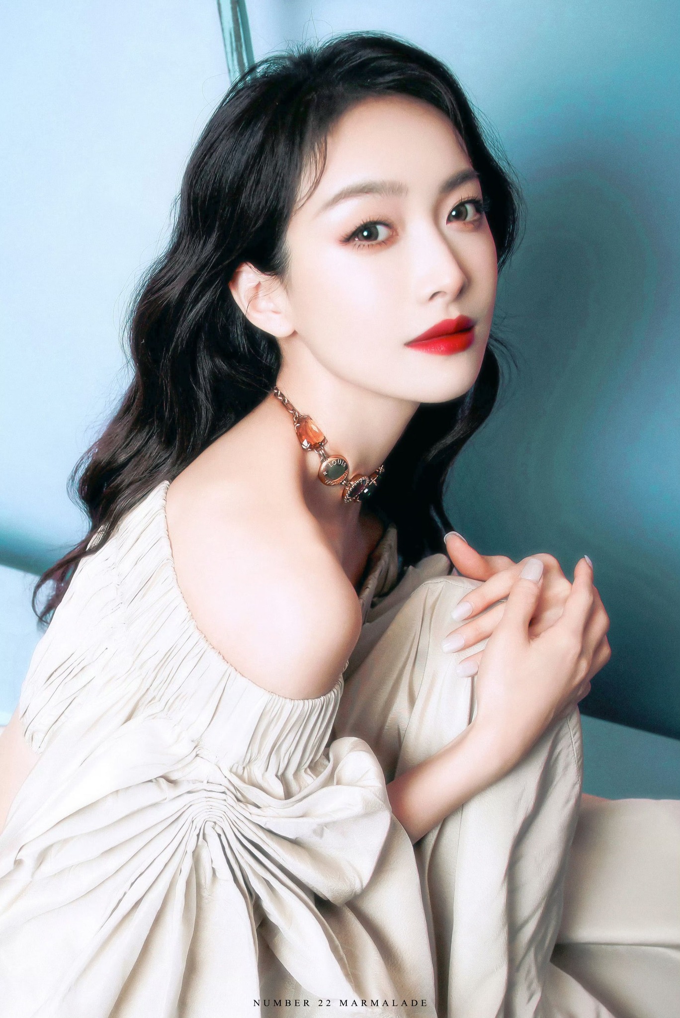 Tống Thiến cho ra mắt album solo đầu tay VICTORIA (2020) (Nguồn: Weibo)