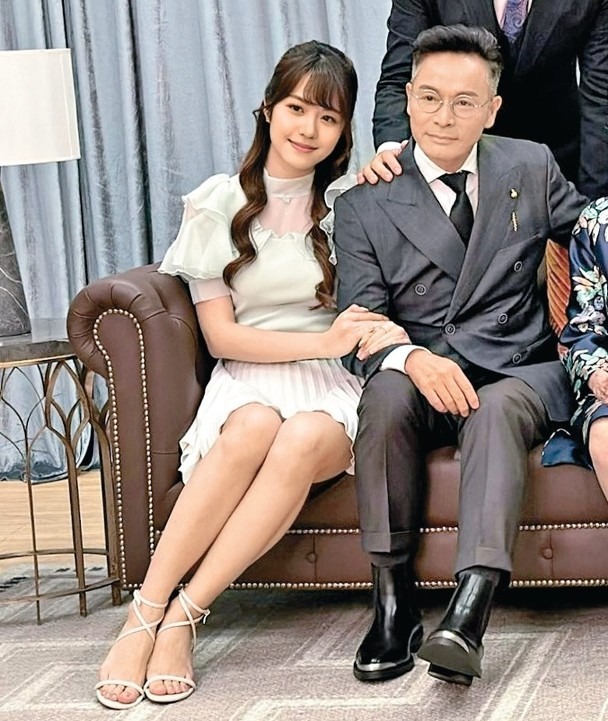 Quách Tấn An và Hoa hậu 2k2 Trang Tử Tuyền vướng nghi vấn hẹn hò. Ảnh: Sina. 