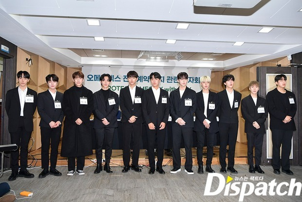 Các thành viên mở họp báo vạch trần CEO (ảnh: Dispatch)