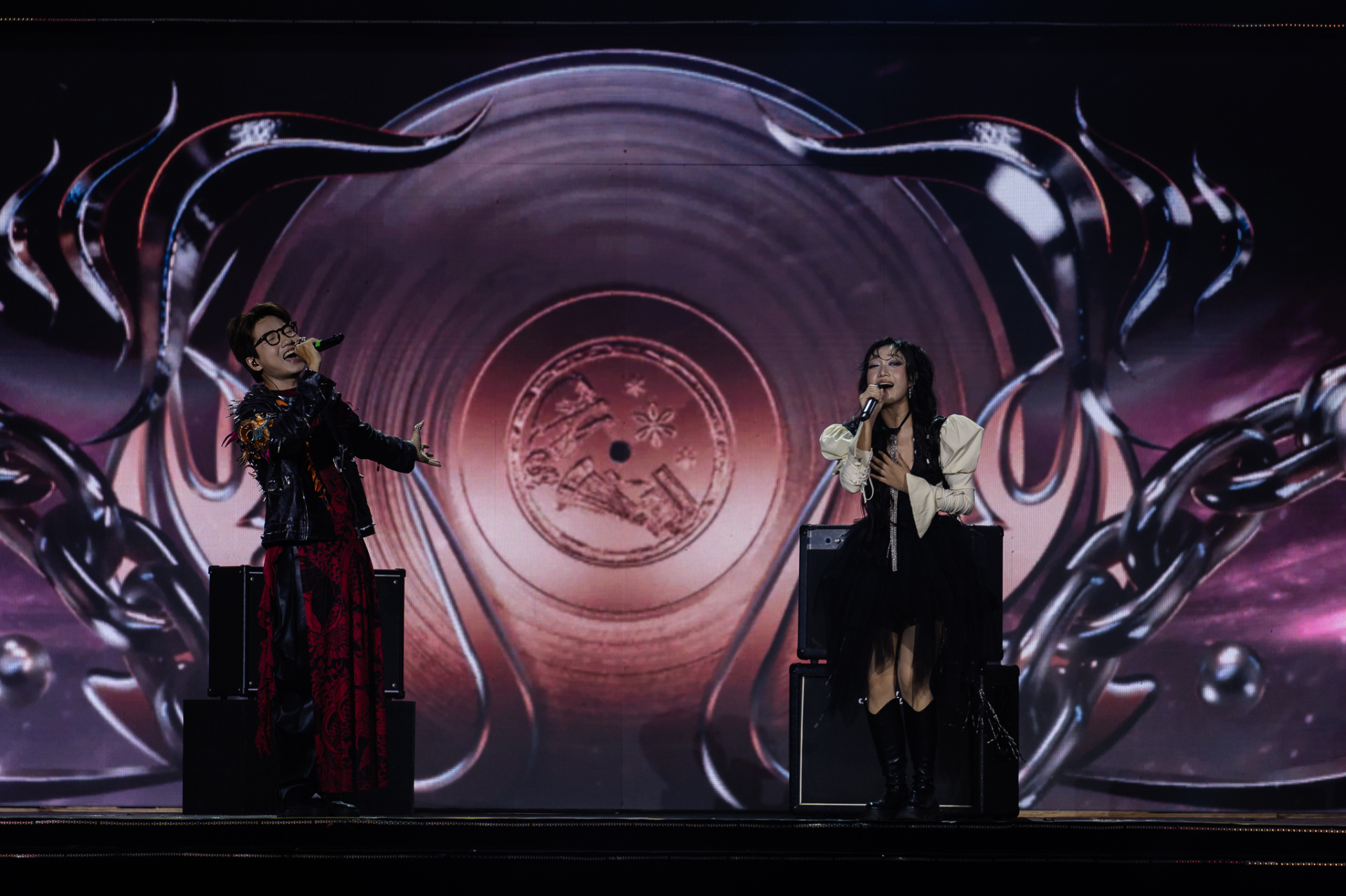 Màn kết hợp giữa Chi Xê và Gia Lộc (The Flob)