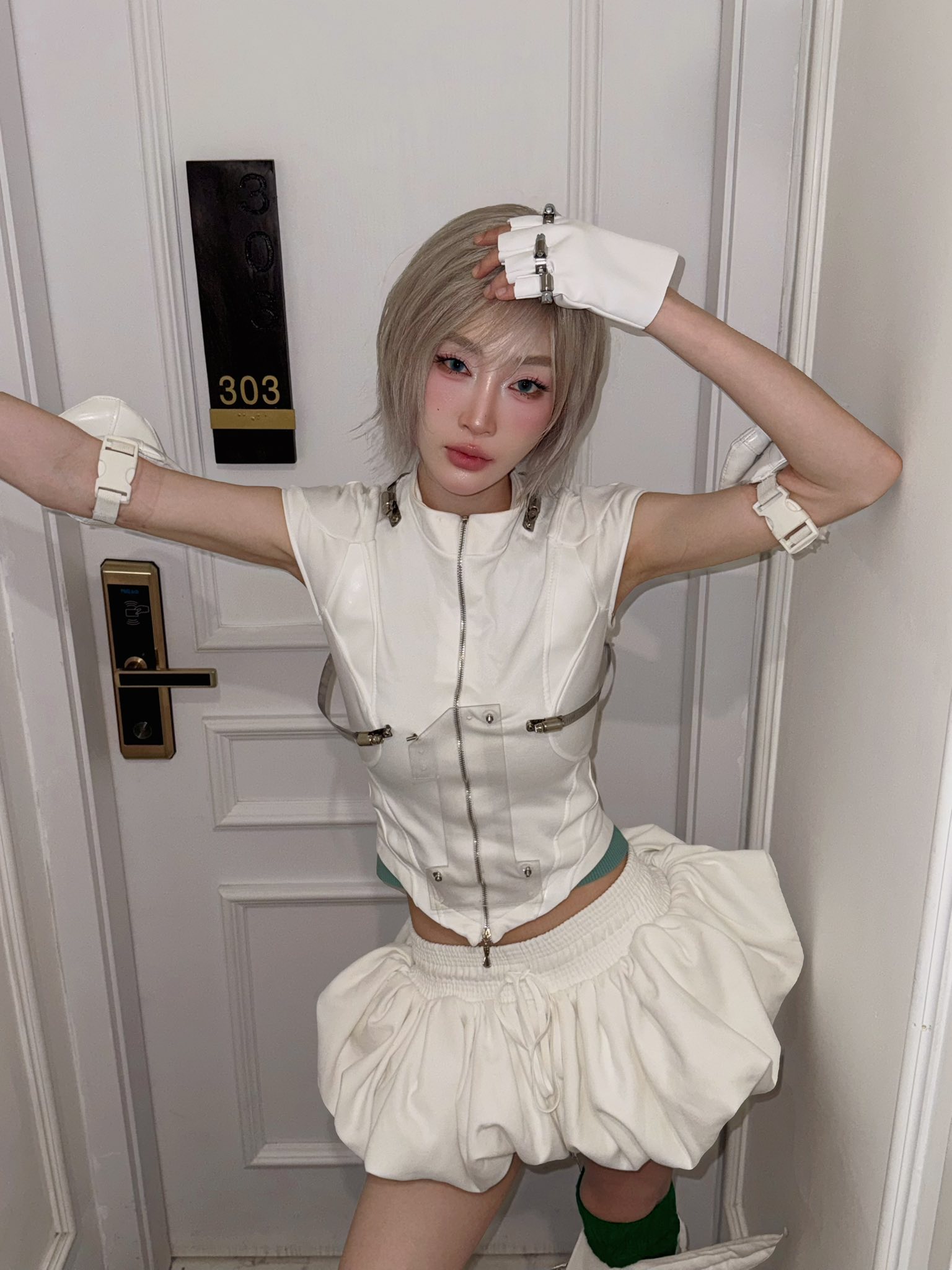 Nữ thần Vbiz đẹp đến mức AI không thể bắt chước, nhan sắc lên hương 180 độ như “thay đầu”