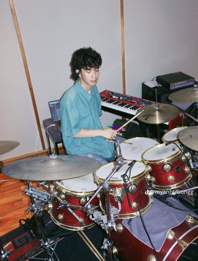 Duông Drum là tài năng nhạc cụ trẻ, có nhiều kinh nghiệm chuyên môn