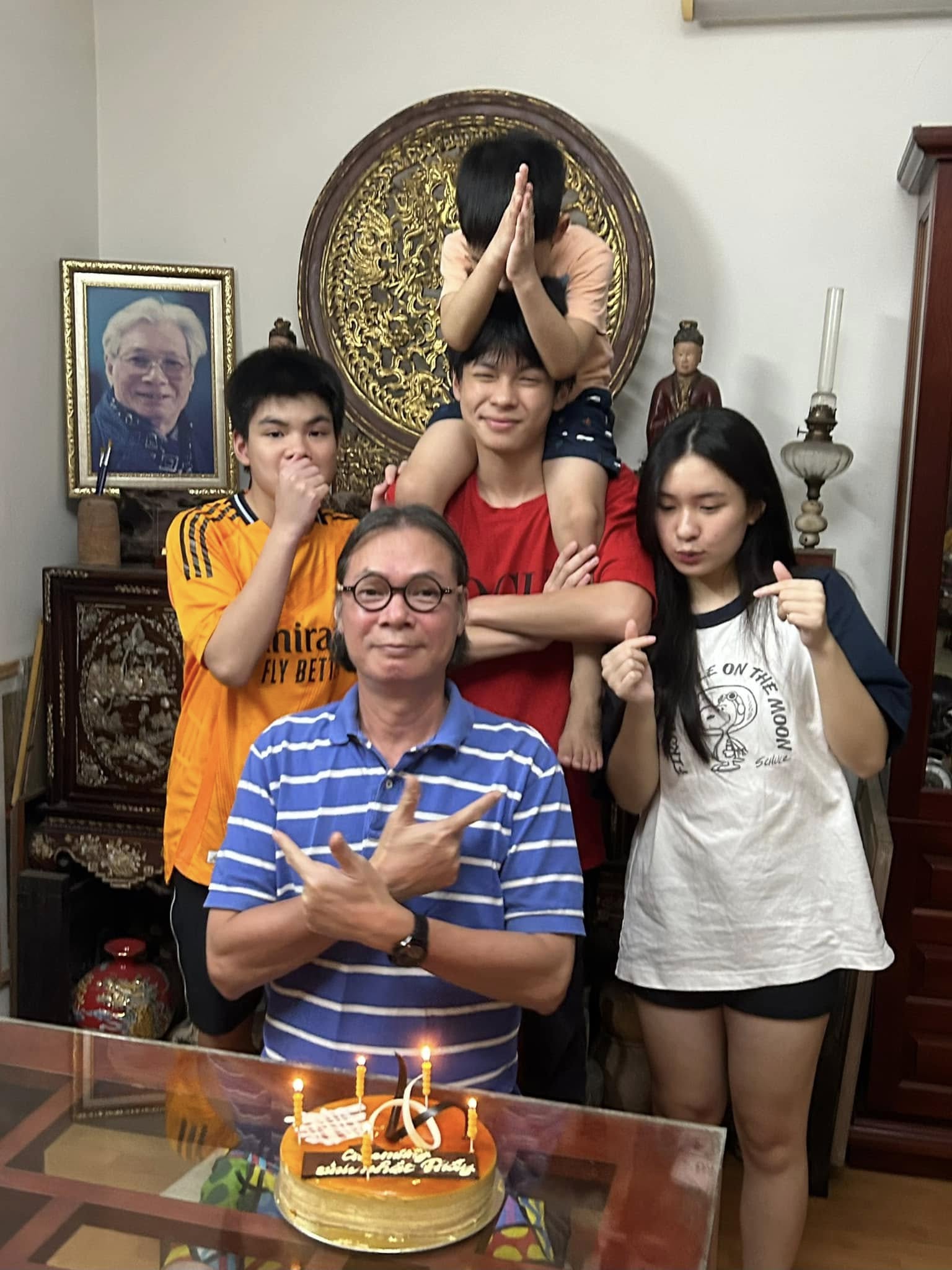 Nam nghệ sĩ có cuộc sống đầm ấm, hạnh phúc bên các con