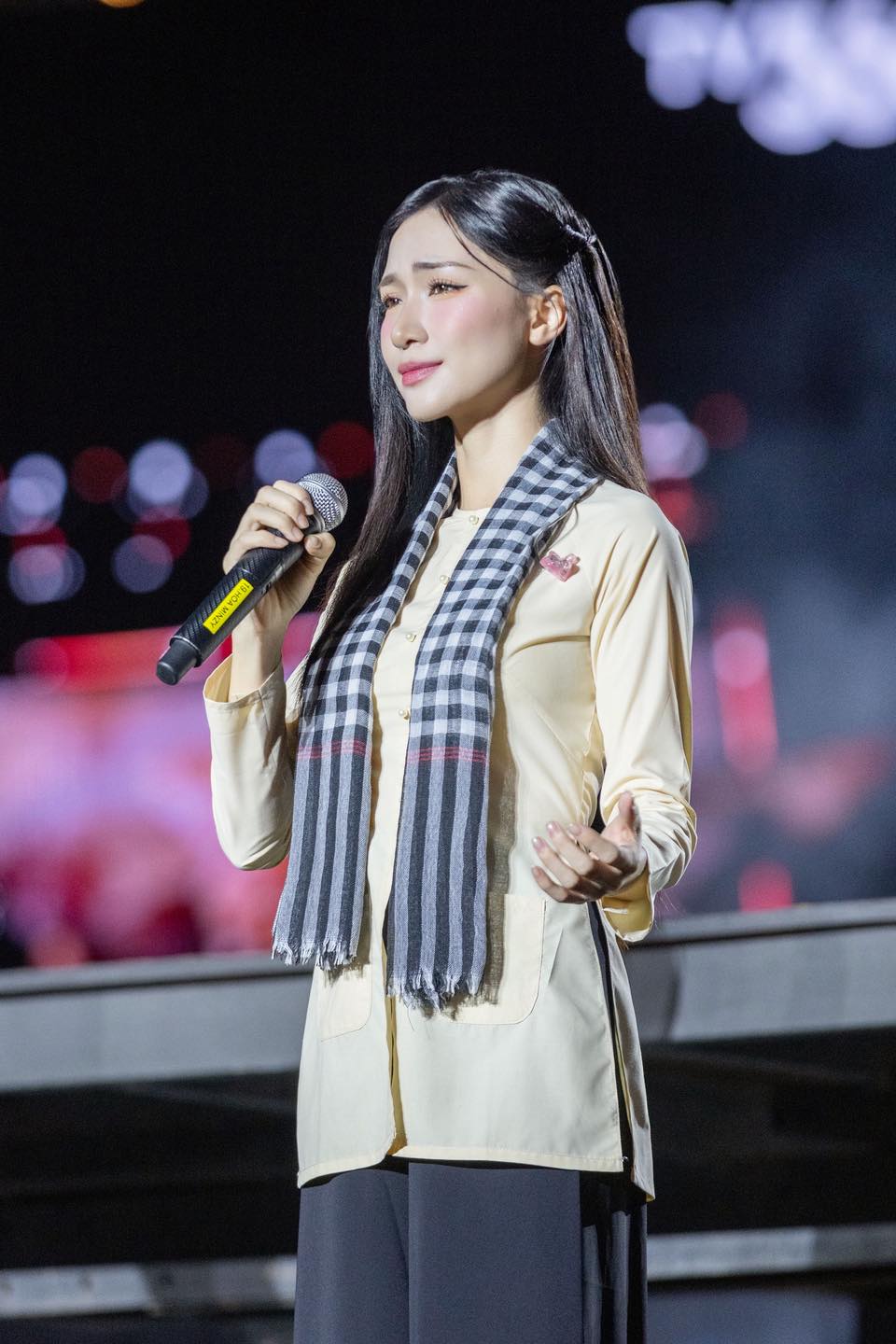 Hoà Minzy nói gì về việc làm show ở Mỹ Đình?