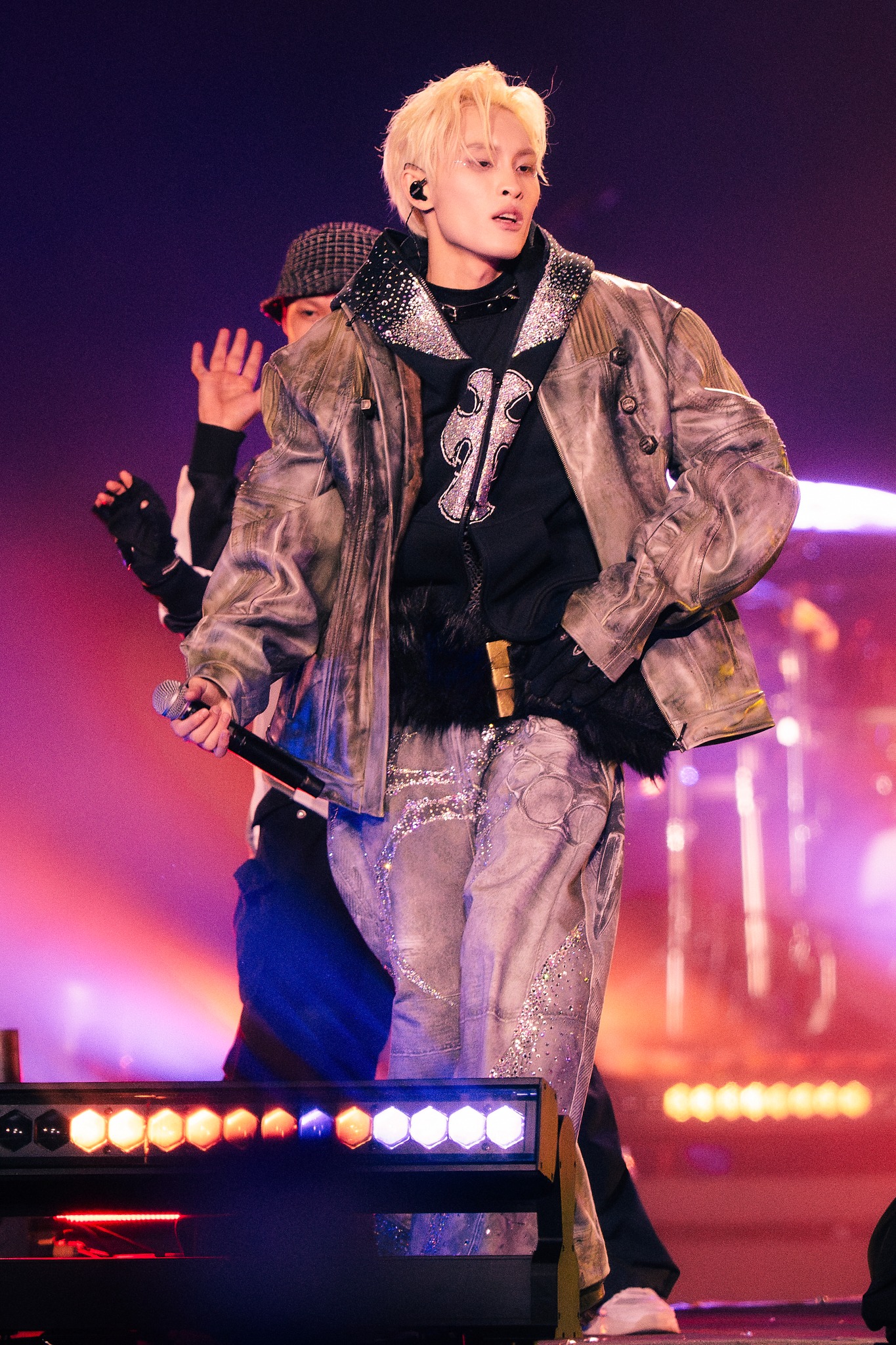 Khán giả thực sự chờ đợi là một lời xin lỗi rõ ràng, thừa nhận trách nhiệm cá nhân (Ảnh: FBNV) 