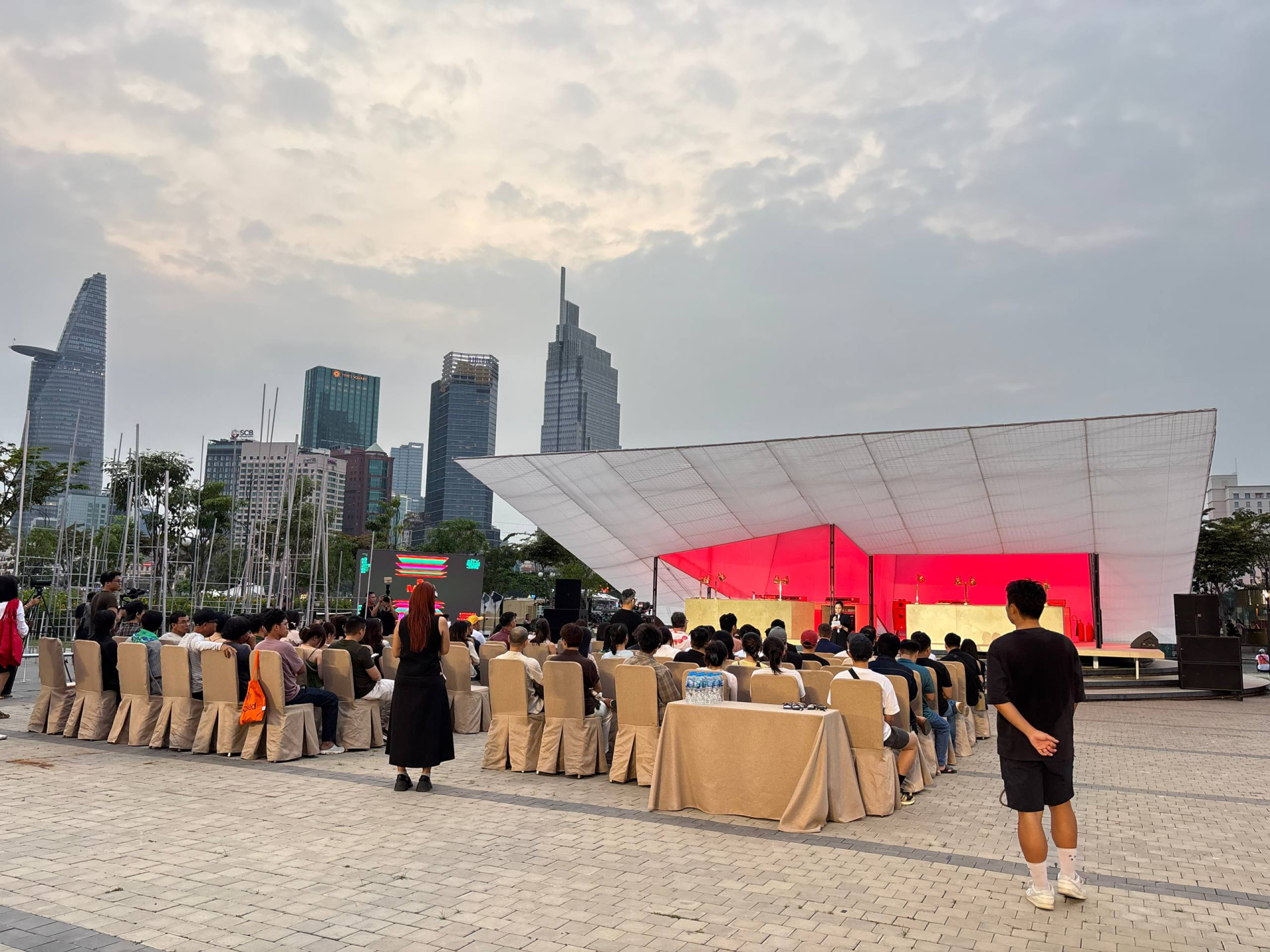 Công viên bờ sông Sài Gòn đã vui nay còn “bùng nổ” hơn với Tết Festival cực hoành tráng mà bất cứ ai cũng không thể bỏ lỡ