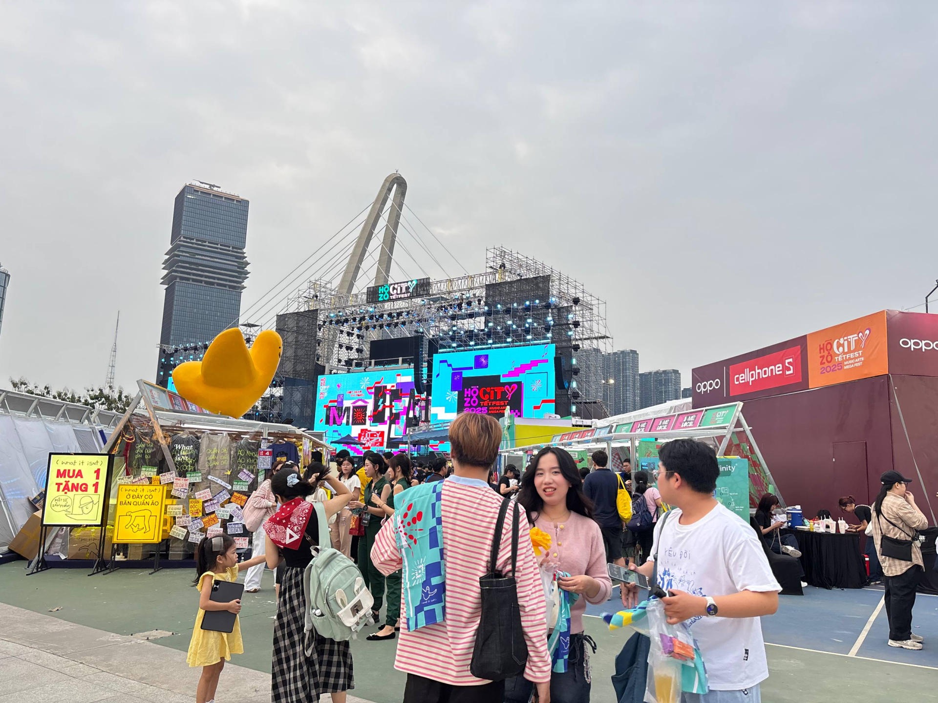 Công viên bờ sông Sài Gòn đã vui nay còn “bùng nổ” hơn với Tết Festival cực hoành tráng mà bất cứ ai cũng không thể bỏ lỡ