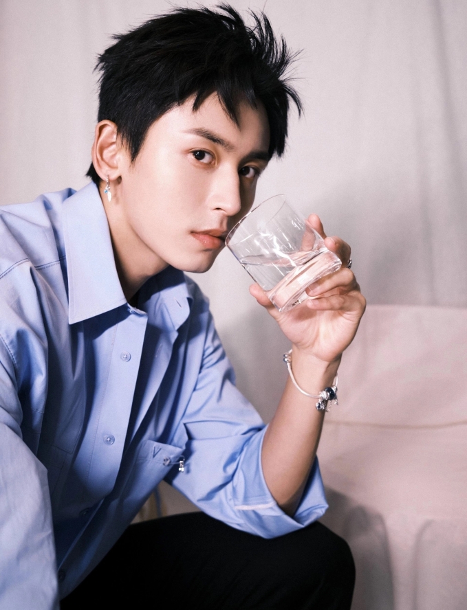 Trương Triết Hạn là ngôi sao có thời gian nổi tiếng ngắn nhất trong dàn nghệ sĩ lưu lượng cao tại Trung Quốc.