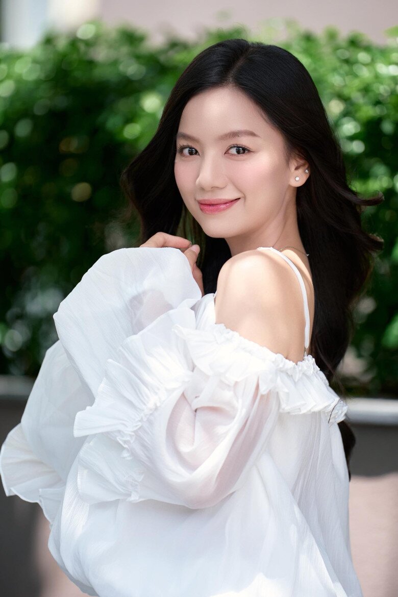 Ai đó hãy cứu lấy mỹ nhân Mưa Đỏ