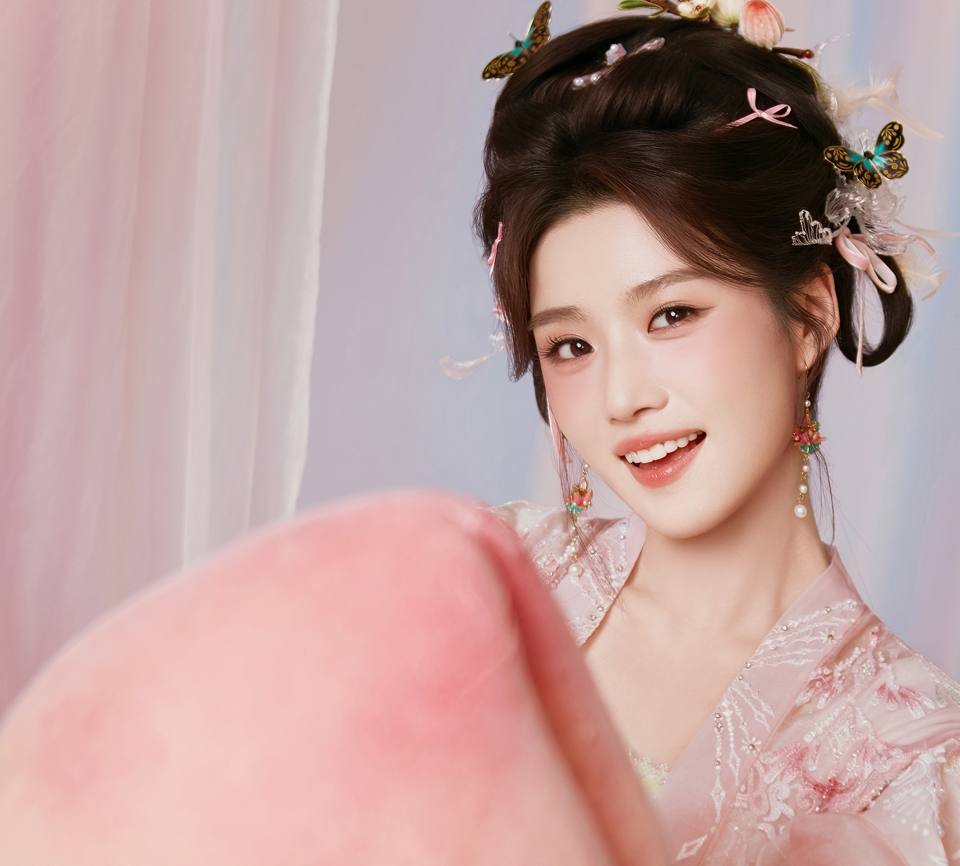 Mỹ nhân đẹp nhất Đêm hội giao thừa 2026: Nhan sắc gây nghiện cực mạnh, tiên nữ chứ không phải người