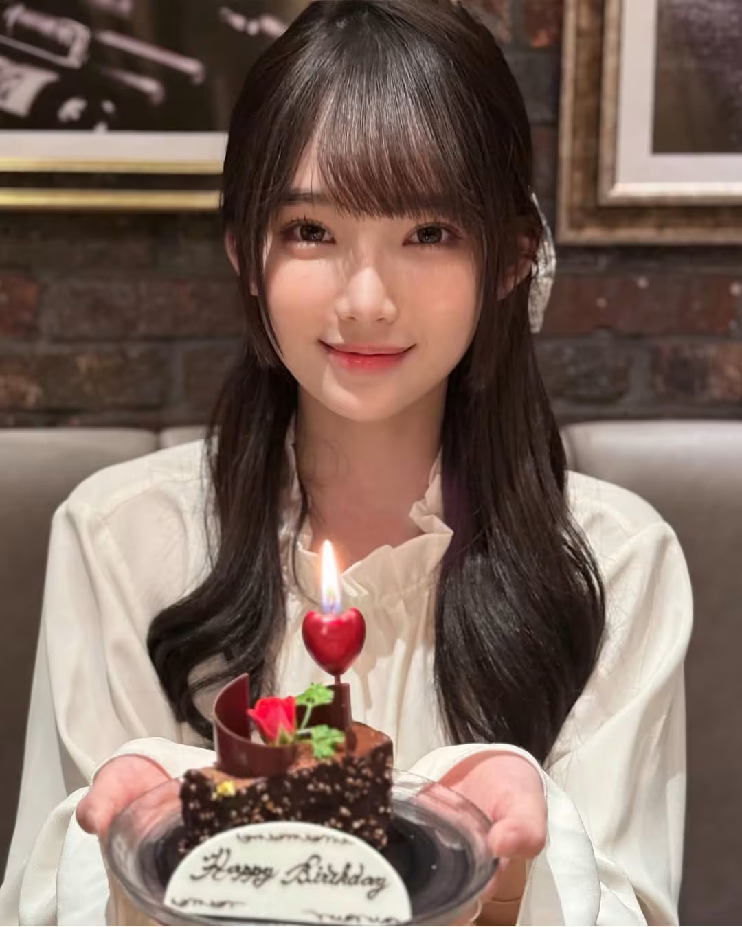  Thất Thất, cô gái kém 21 tuổi so với Lâm Tuấn Kiệt