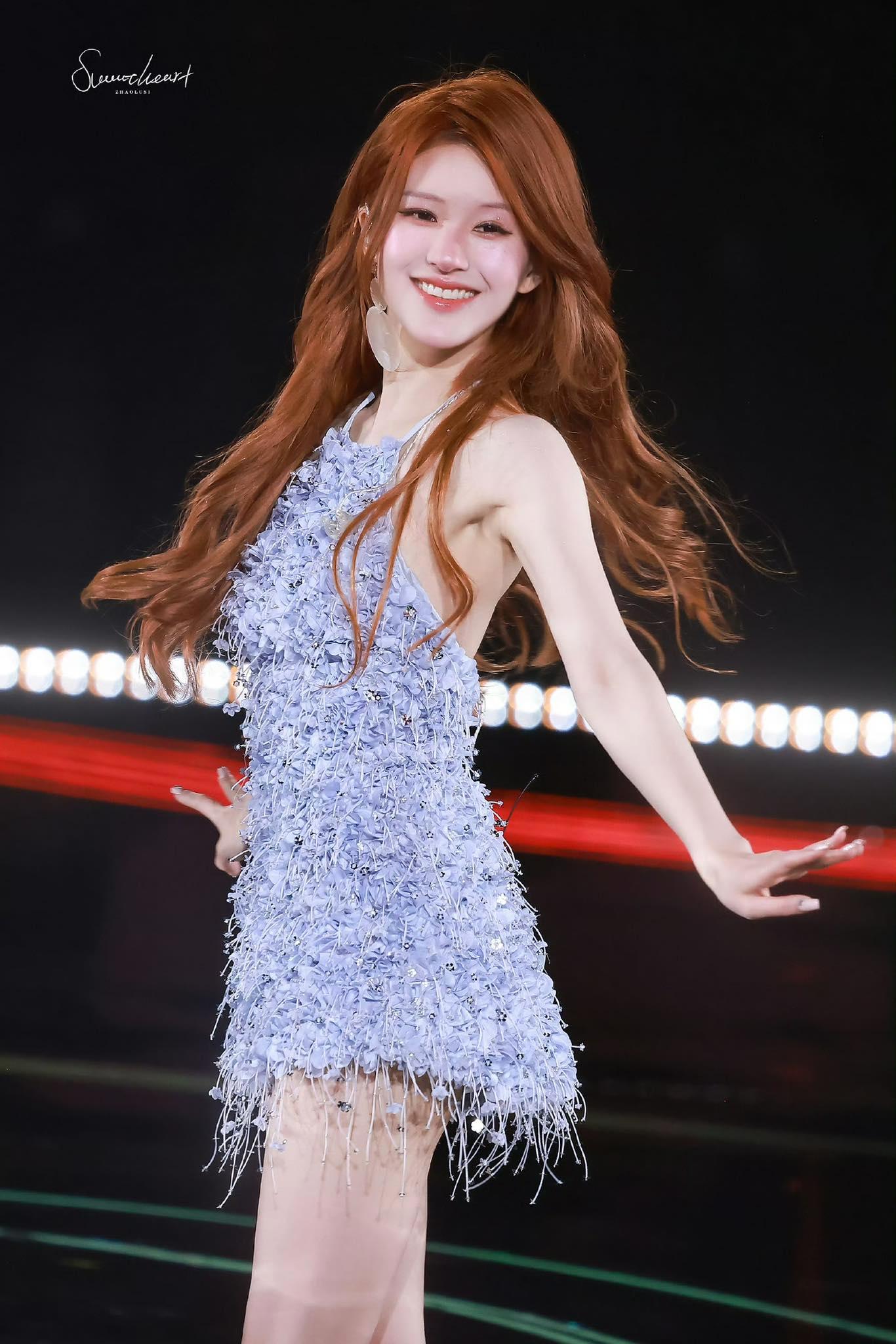 Thị phi chưa bao giờ buông tha cho Triệu Lộ Tư