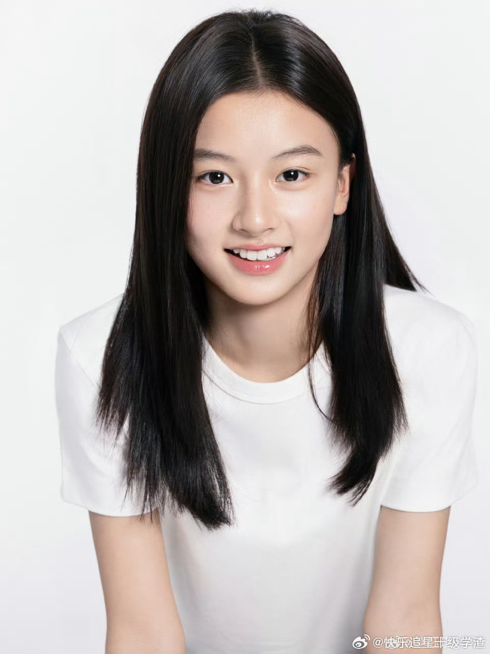 Cô bé Thất Thất từng được khen ngợi là 