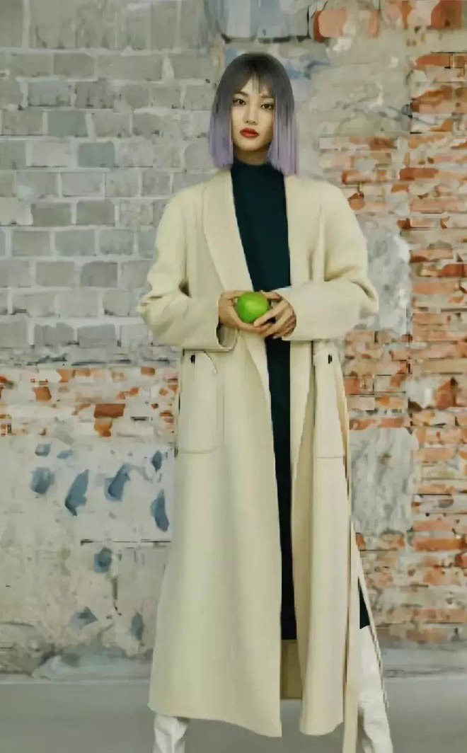 Phần môi có cảm giác hơi lệch do lạm dụng thẩm mỹ của Trịnh Sảng. Ảnh: Sina.