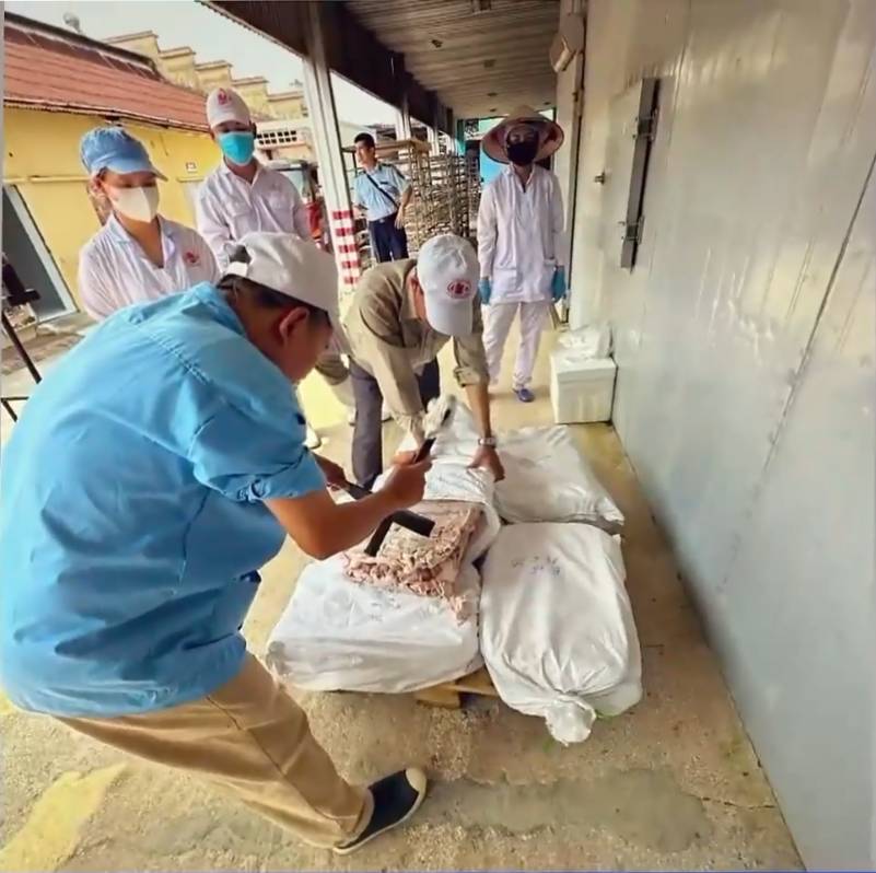   Cơ quan chức năng phát hiện lợn nhiễm dịch tả châu Phi do đơn vị thu mua cung cấp tại kho của Công ty Cổ phần Đồ hộp Hạ Long  