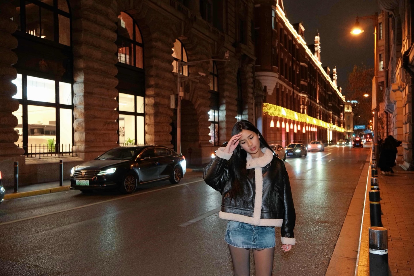 Con gái NSƯT Hồ Hoài Anh bước ra, Tóc Tiên sốc