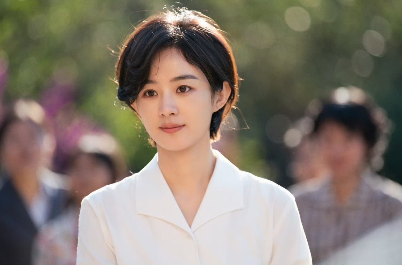 Triệu Lệ Dĩnh vào vai một thị trưởng trẻ, nhiệt huyết, giàu lý tưởng nhưng chưa có nhiều trải nghiệm