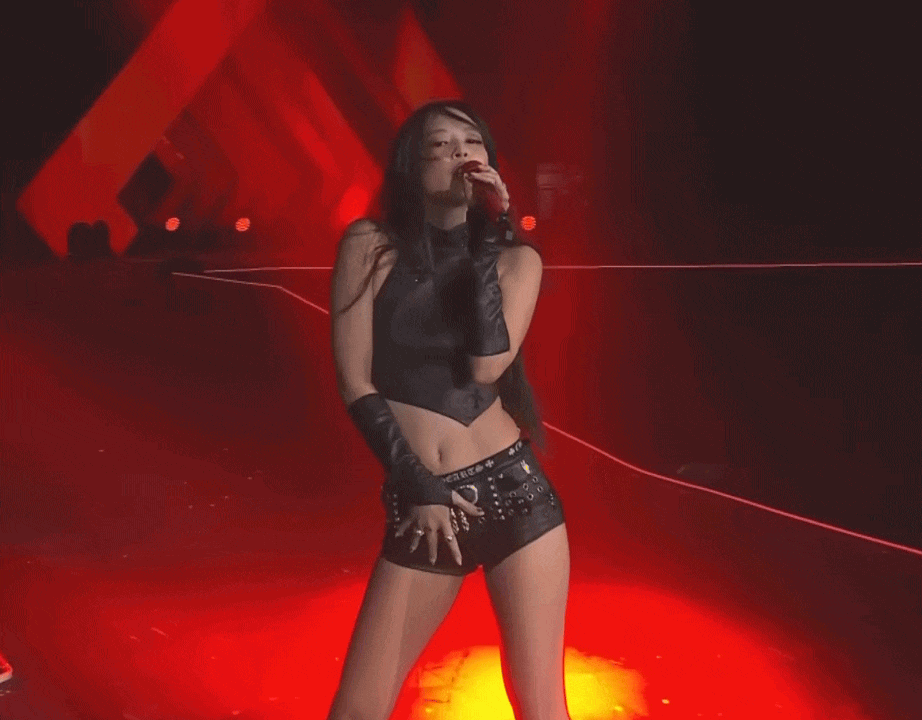   Jennie gây bùng nổ với mỗi khoảnh khắc xuất hiện tại GDA 2026 (Ảnh: X)   