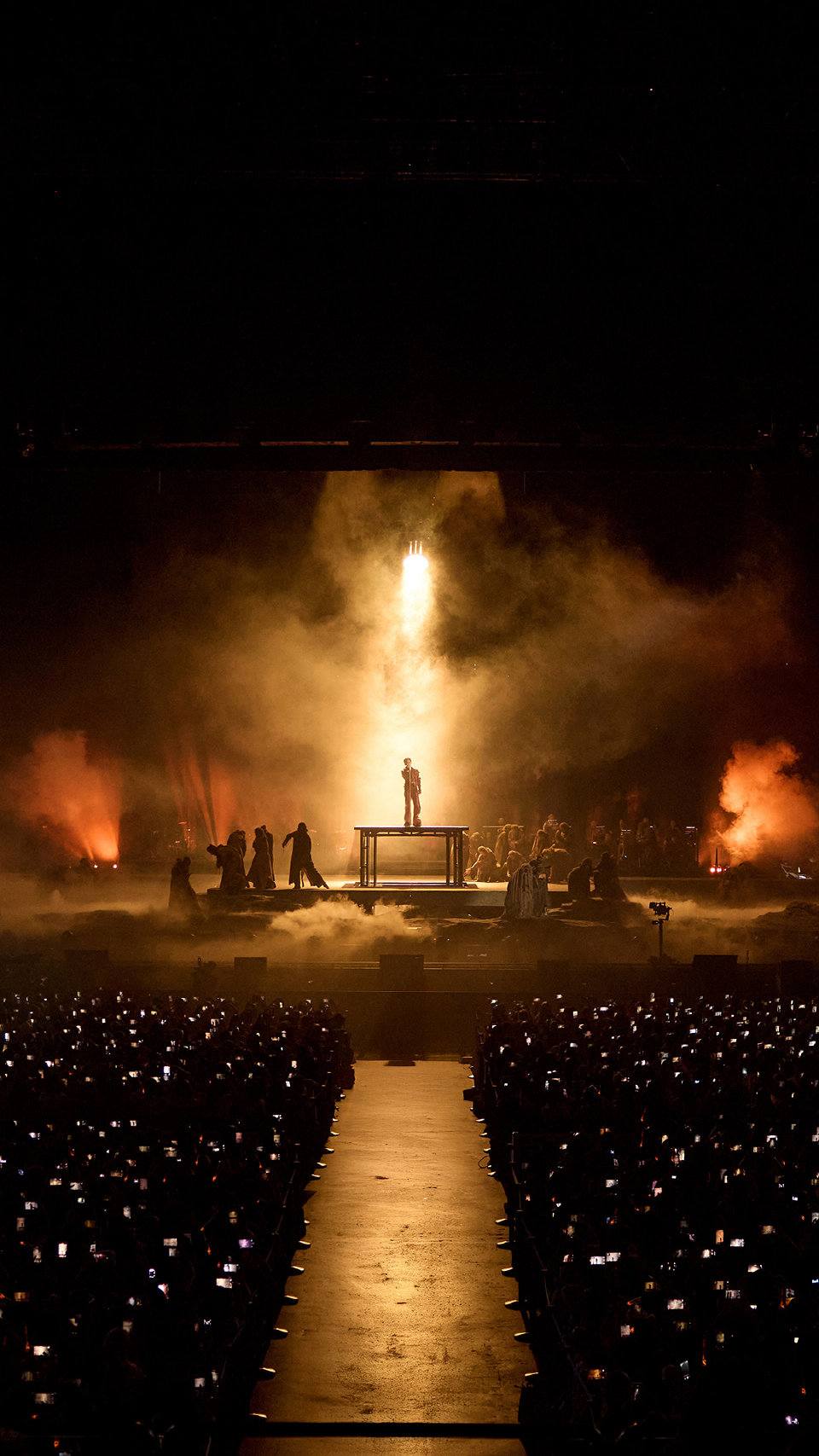               Một số khán giả cũng phải nhận xét là cảm thấy rùng mình        