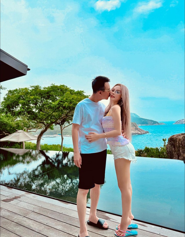 Huyền Baby được chồng cưng chiều như 