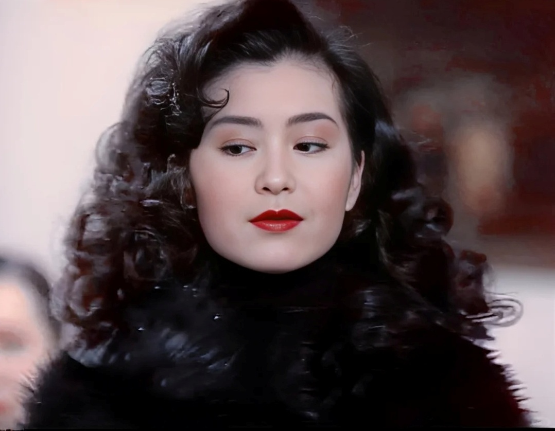 Nữ diễn viên bị gia đình chồng mắng chửi 