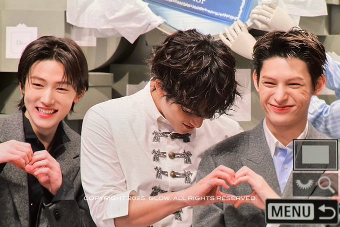 Màn tương tác đầy thú vị giữa nhóm và tiền bối Mingyu (SEVENTEEN) (Ảnh: X)