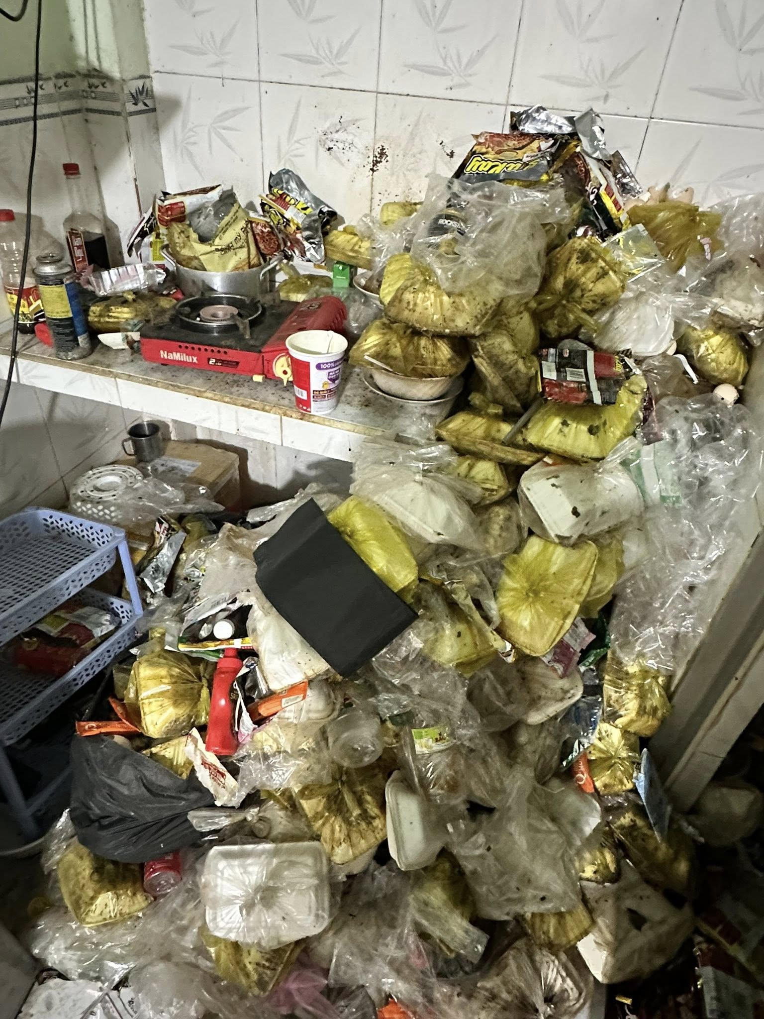 Mở cửa phòng trọ sau 2 tháng người thuê “mất tích”, gia đình chủ nhà ở Biên Hòa chết lặng vì cảnh bên trong