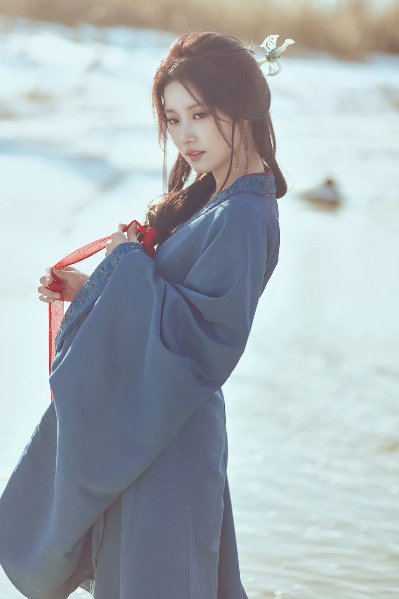 Ngắm dung nhan này mới hiểu vì sao “giang sơn trong tay, không bằng mỹ nhân bên cạnh”: Đẹp đến ngừng thở là có thật