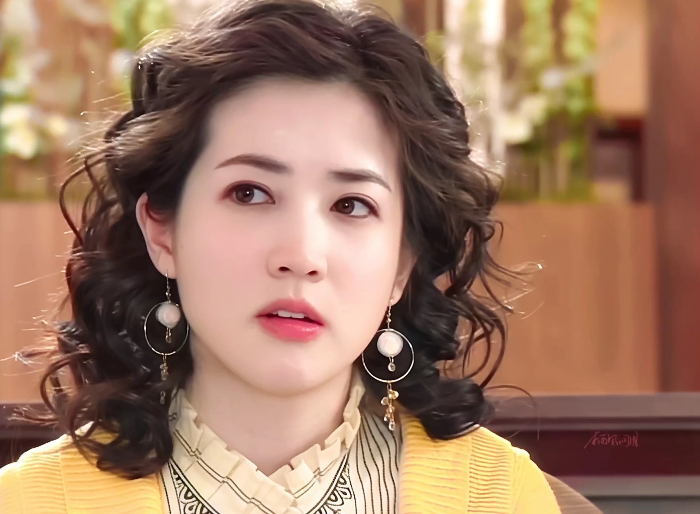 Mi Chil có tính cách khó ưa nhưng nhan sắc tuyệt đối là mỹ nhân