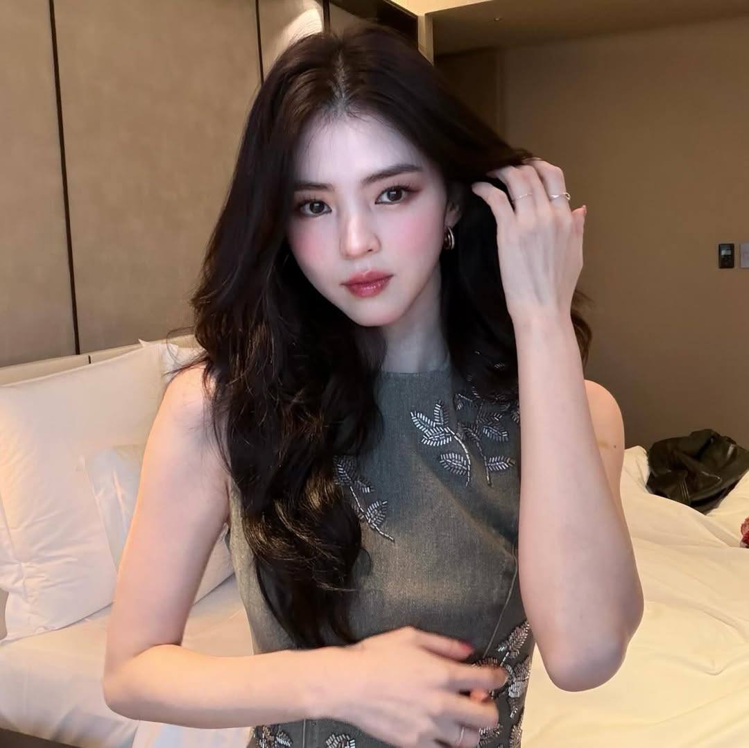 Han So Hee liên tục mất điểm vì lùm xùm đời tư, tình ái và những phát ngôn vạ miệng trên mạng xã hội