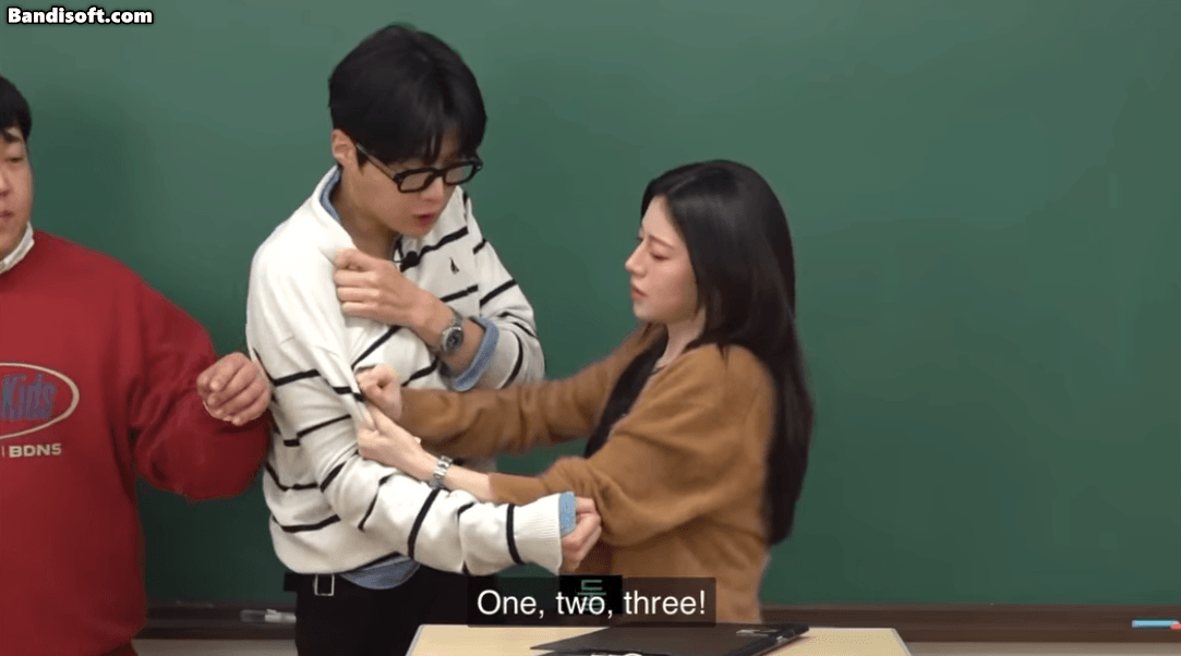 Cặp đôi ngôn tình trên phim yêu thắm thiết, ngoài đời không nhìn mặt nhau: Túm áo gây lộn trước cả trăm nghìn người