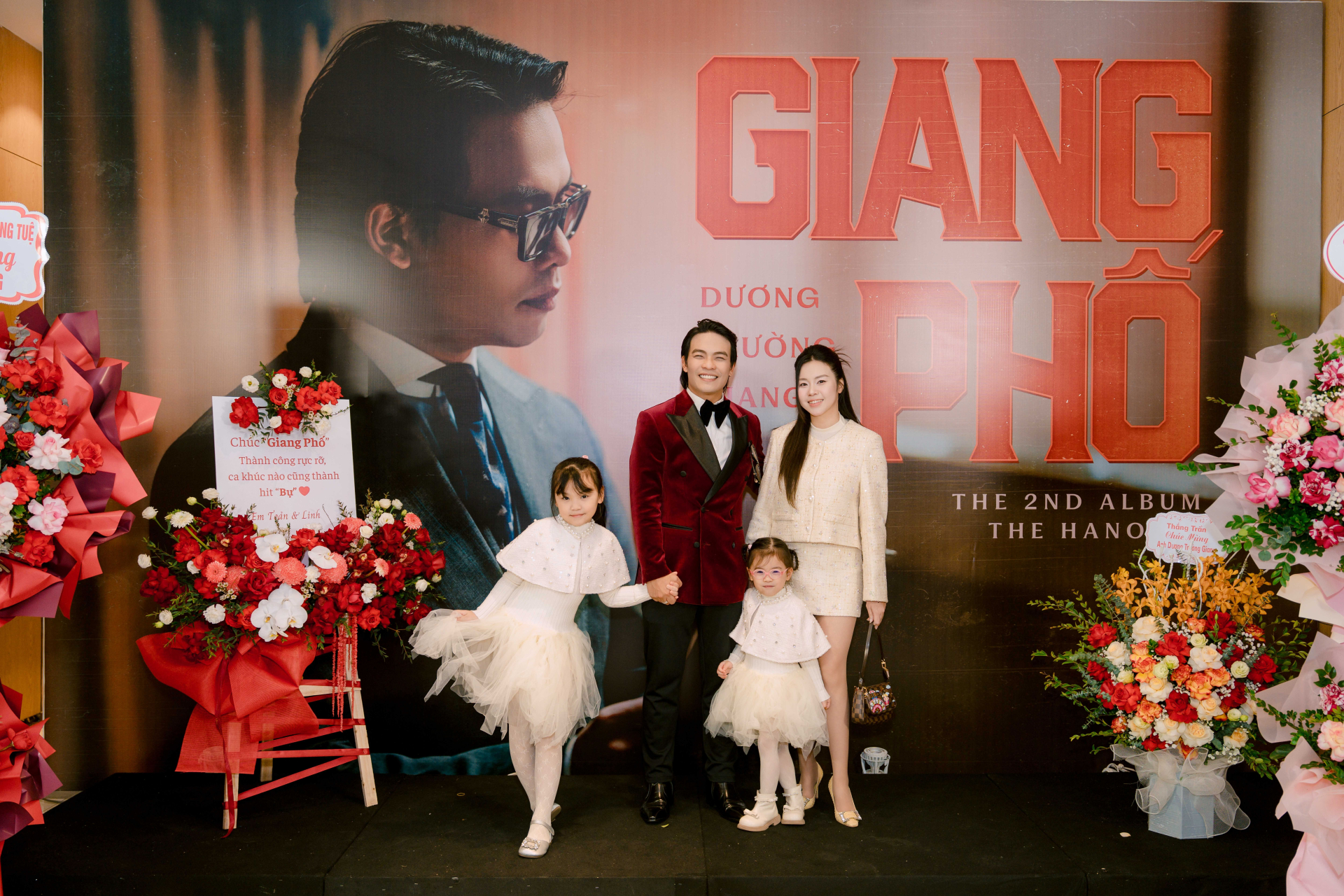 Buổi ra mắt kết hợp với showcase album Giang Phố của nhạc sĩ Dương Trường Giang đã diễn ra thành công