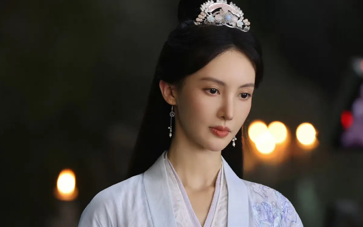 Cần loại bỏ mỹ nhân này khỏi showbiz ngay lập tức: Gây tai nạn, lừa bảo hiểm, nhân cách kém còn diễn siêu dở