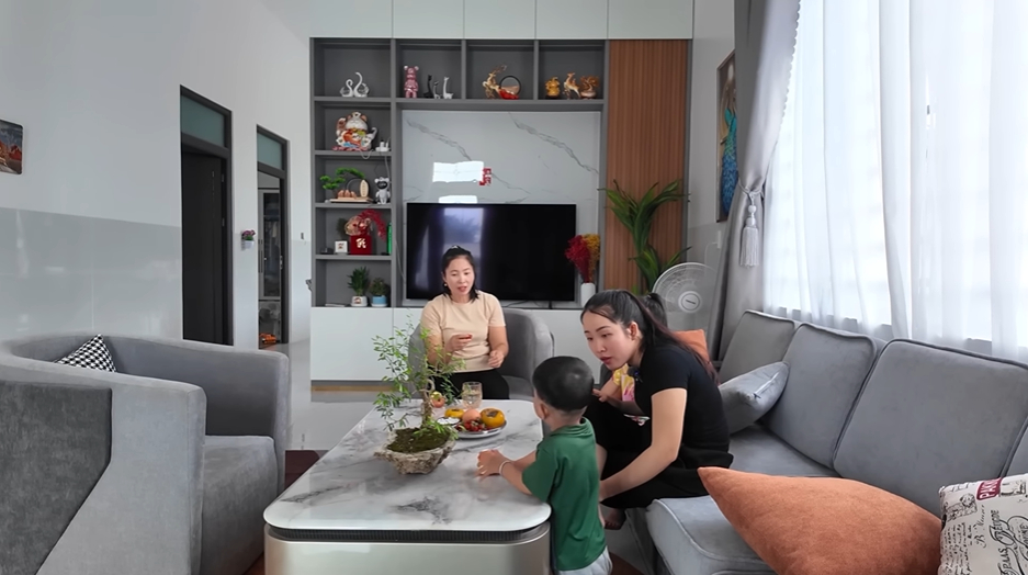 Bên trong căn nhà chính mà gia đình Sang Vlog đang ở hiện tại