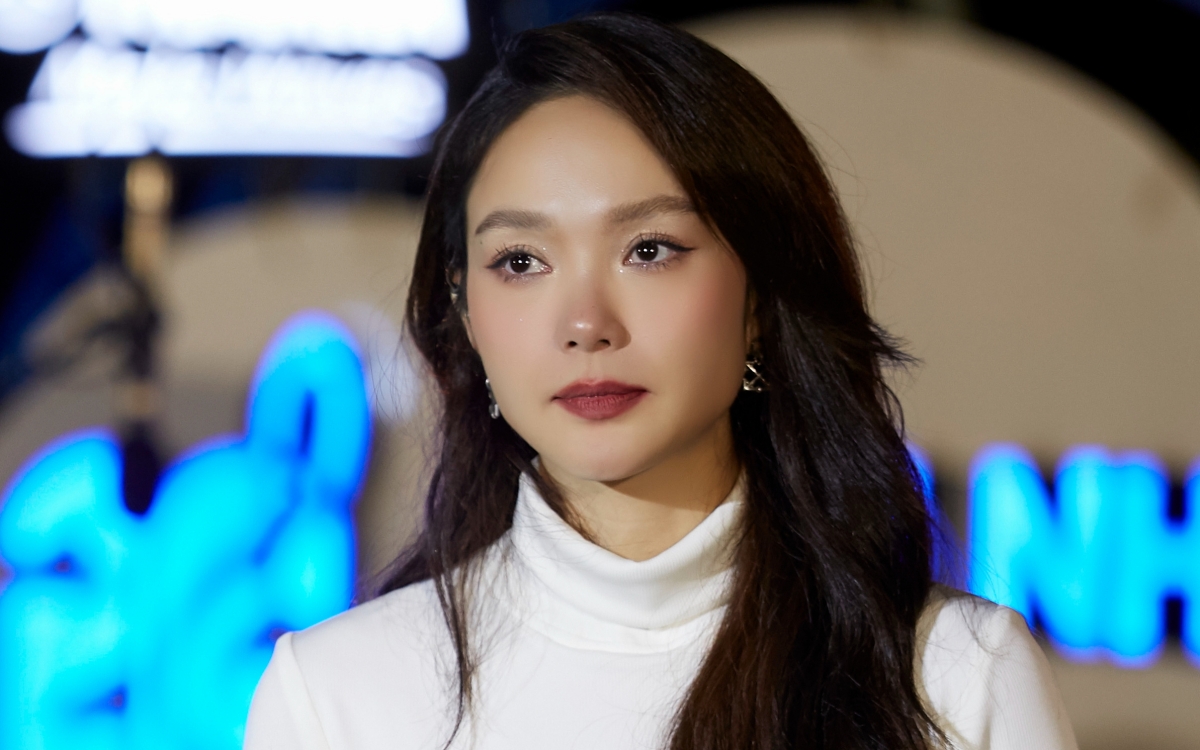 Mỹ nhân Việt là “sách giáo khoa thời trang” đầu tiên của Việt Nam: Visual đi trước thời đại, người đẹp cuốn giẻ cũng đẹp