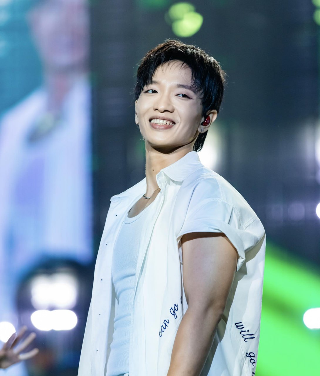 Tại mùa giải WeChoice năm nay, Hoàng Dũng xuất hiện trong danh sách đề cử chính thức (Ảnh: Facebook)