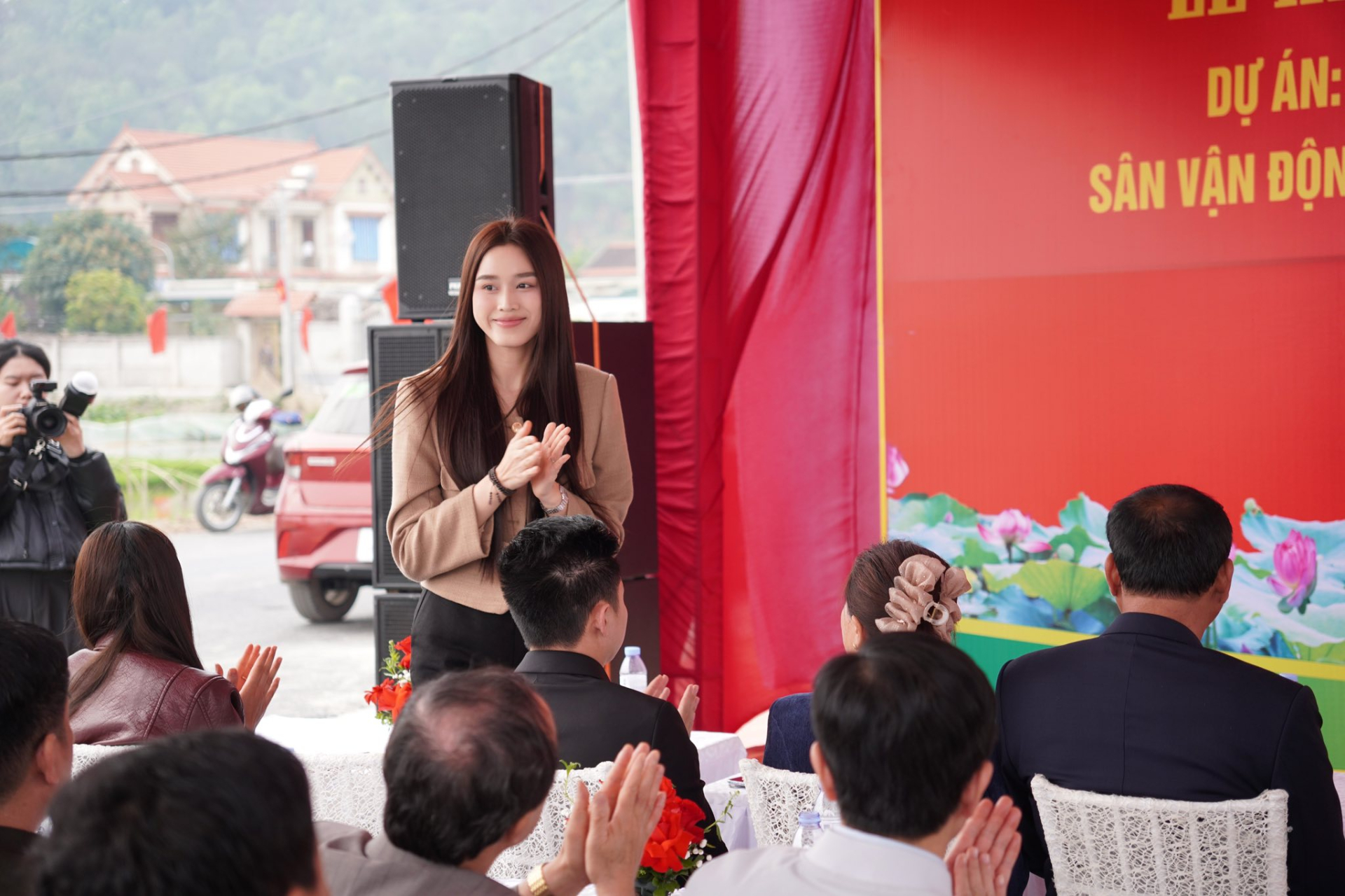 2,6 tỷ sau đám cưới của Hoa hậu Đỗ Hà và TGĐ Viết Vương- Ảnh 3.